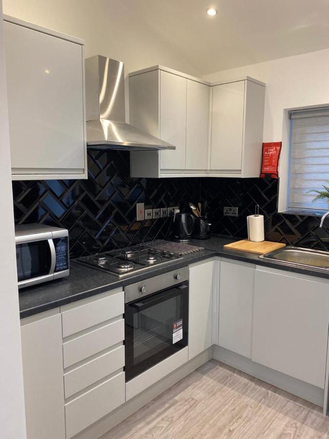 Appartamento London Flat With Garden Catford Esterno foto
